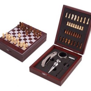 קופסאת שחמט ואביזרי יין