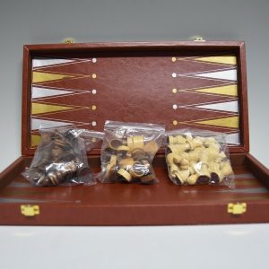 סט מהודר שלושה משחקים שחמט, שש בש ודמקה מעץ איכותי